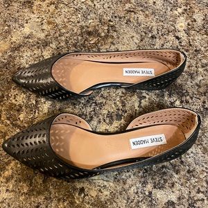 Black Steve Madden flats
